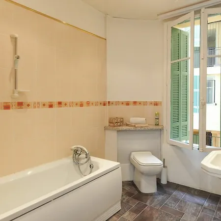 Charme Italien Five Stars House Апартаменты *