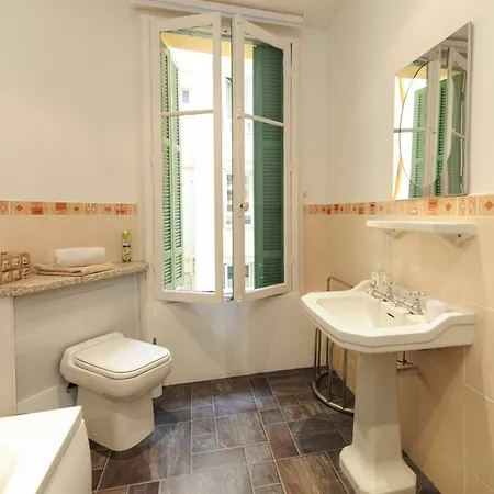 公寓 Charme Italien Five Stars House 尼斯