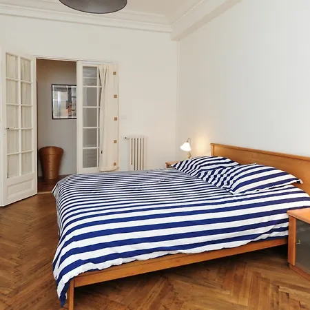 Charme Italien Five Stars House Ницца